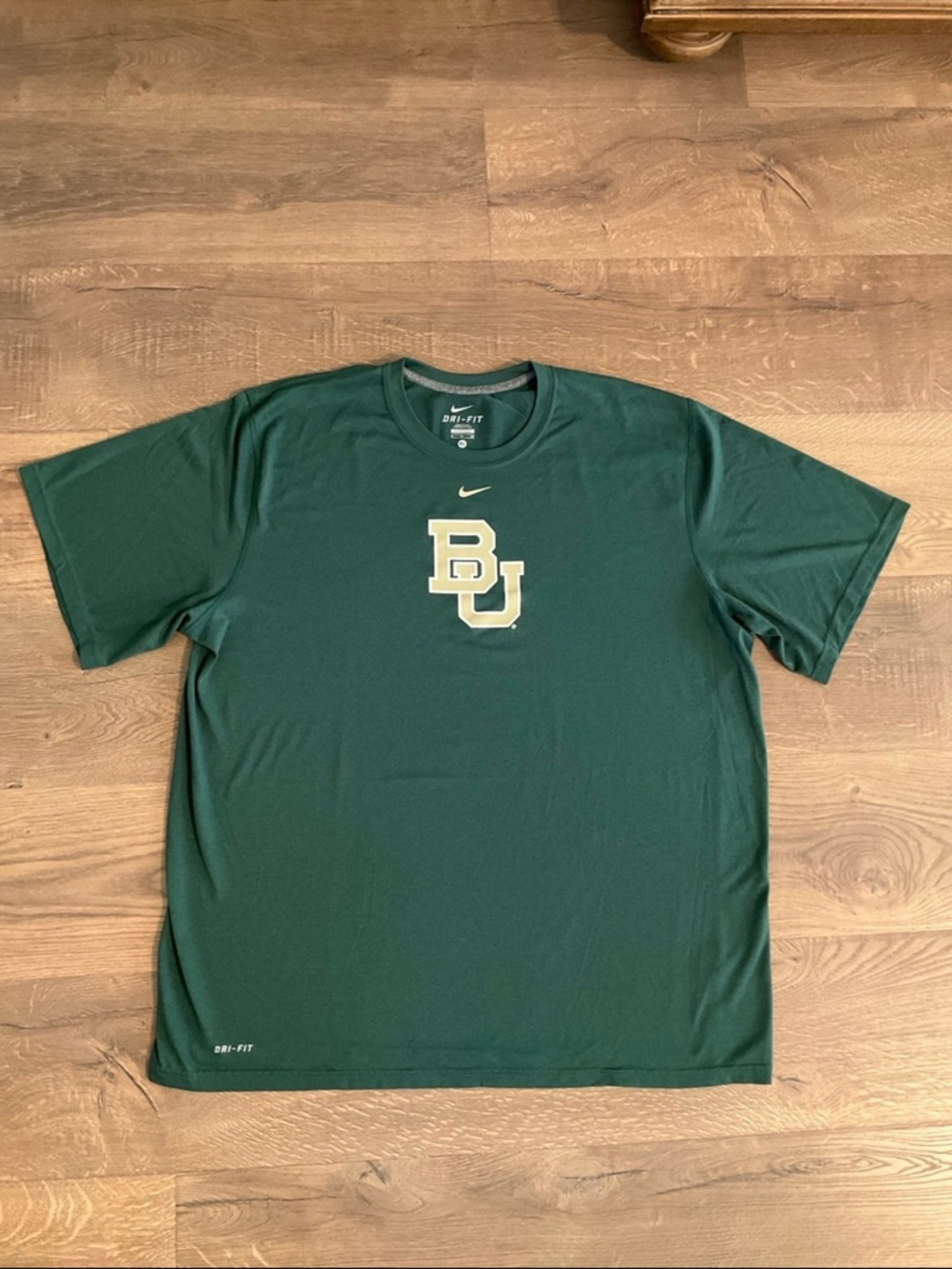 Men’s Nike Dri-Fit green Baylor Shirt, XL